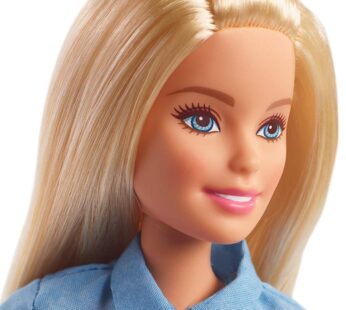 Barbie GHR58 Dreamhouse Adventures Doll